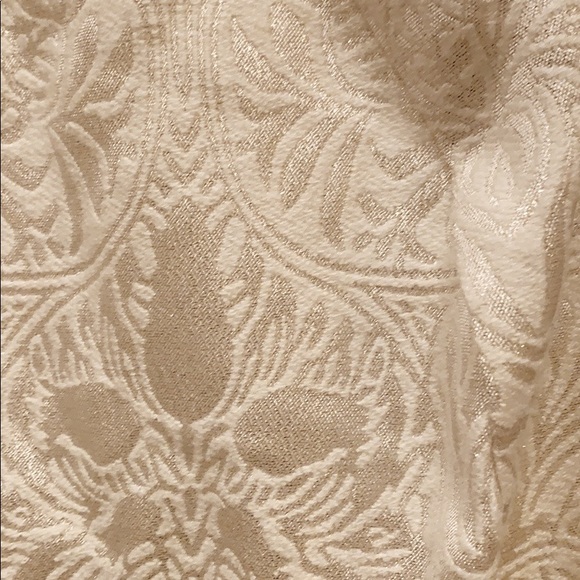 Gianni Bini cream floral embossed mini dress Size Large NWT - Picture 6 of 6